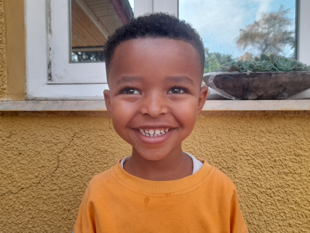 Amen Reri Amen from Ethiopia raised $754 to fund surgery to alleviate pain and ...